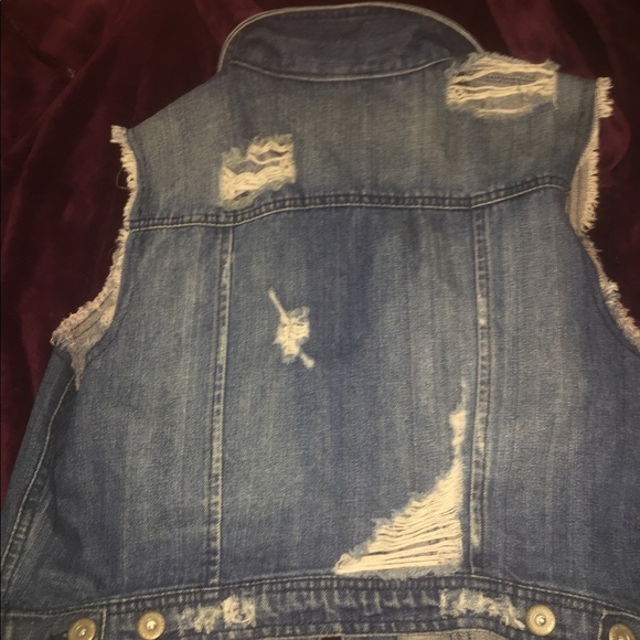 Jean jacket - Picture 2 of 3